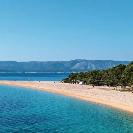 Bol 33 Murvica (Brac)